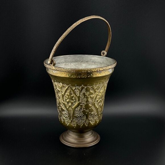 Small Vintage Rustic Brass Metal Bucket with Handle Hand Hammered Decor 5.5" H - Picture 2 of 10
